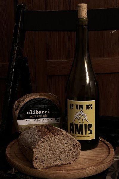 Pan, vino y queso