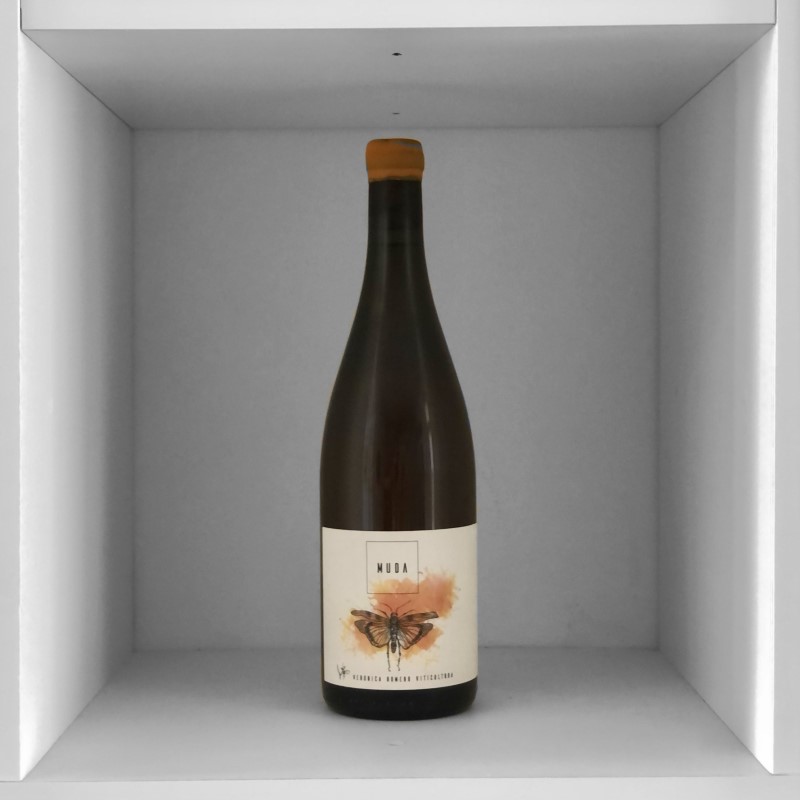 Muda, vino blanco de Verónica Romero