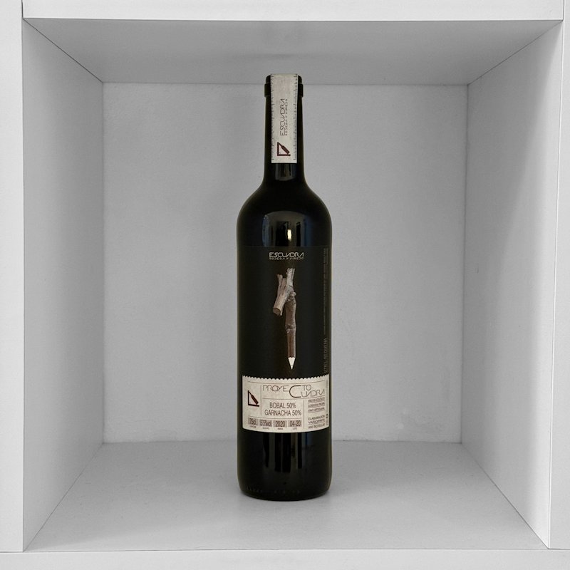 Proyecto Cuadra, vino tinto de Escuadra
